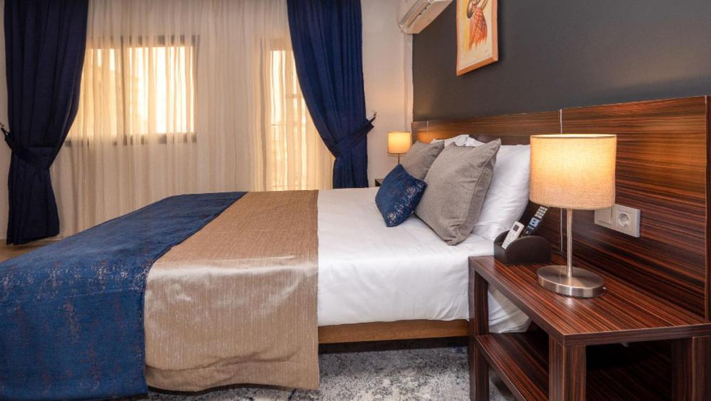 Souare Premium Hotel Conakry Ngoại thất bức ảnh