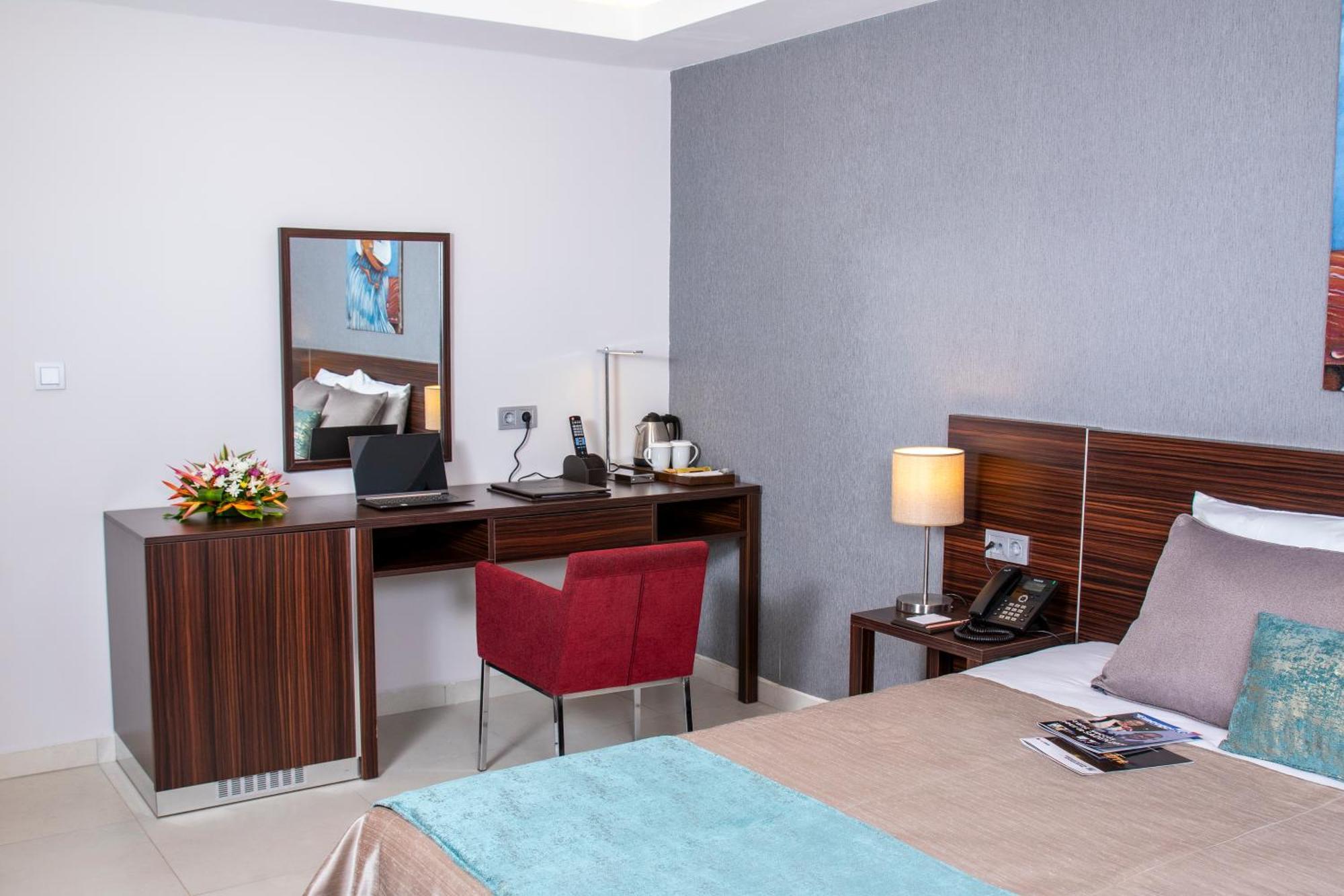 Souare Premium Hotel Conakry Ngoại thất bức ảnh